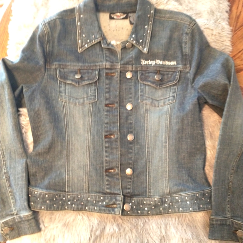 Women's Harley Davidson jean jacket size Medium.